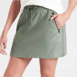 Athleta Farallon Skirt Size 12 NWOT